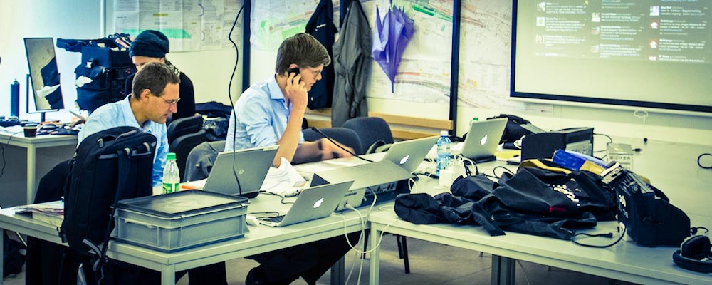 Die Tore stehen offen: Ein Blick hinter die Kulissen einer interaktiven Sendung bei Schweizer Radio und Fernsehen. Foto: Manuel Risi