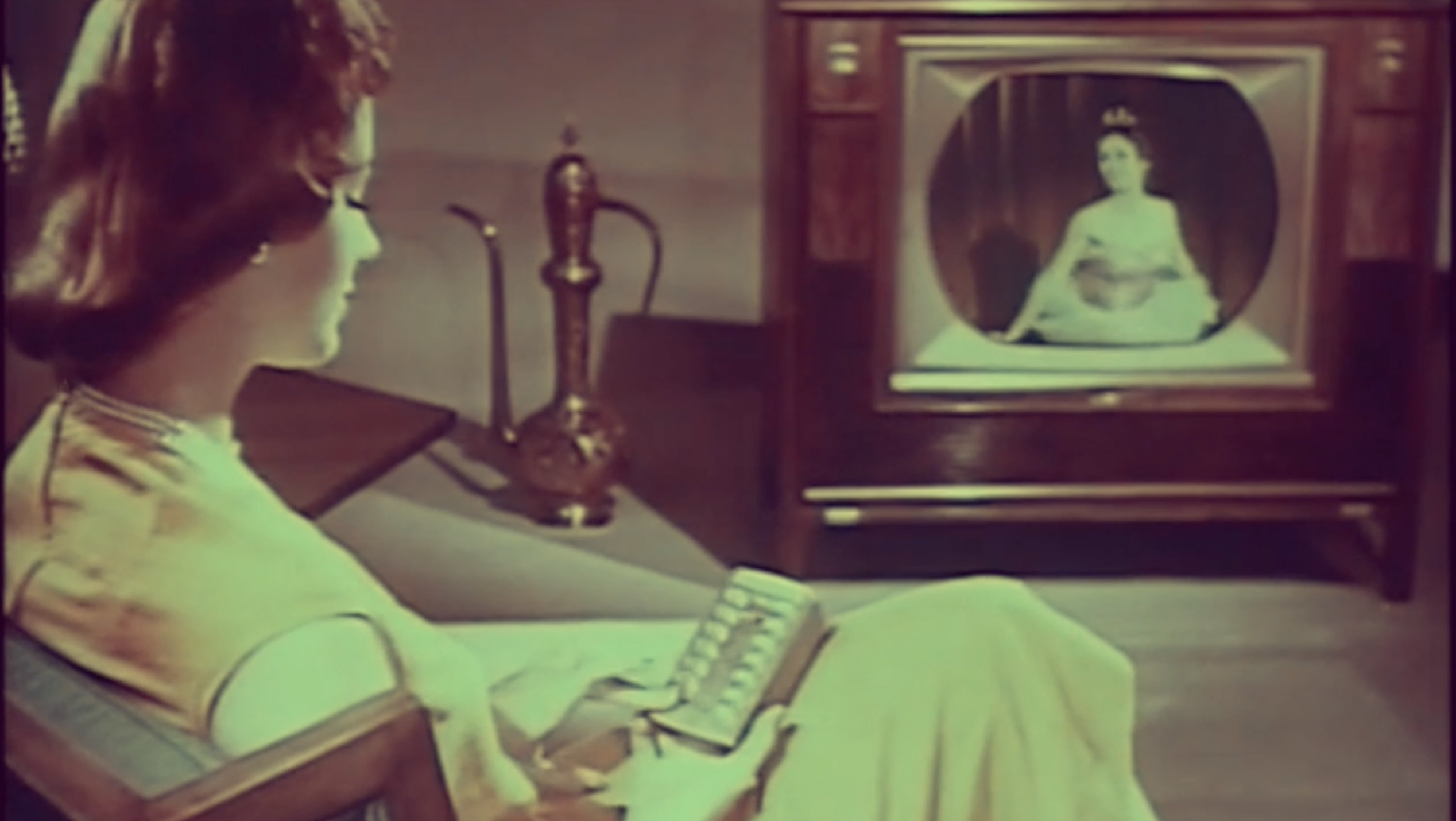 Wie sollte die Zukunft der Öffentlich-Rechtlichen aussehen? Dazu hat Konrad Weber mit 30 Expert:innen ein Manifest erstellt.